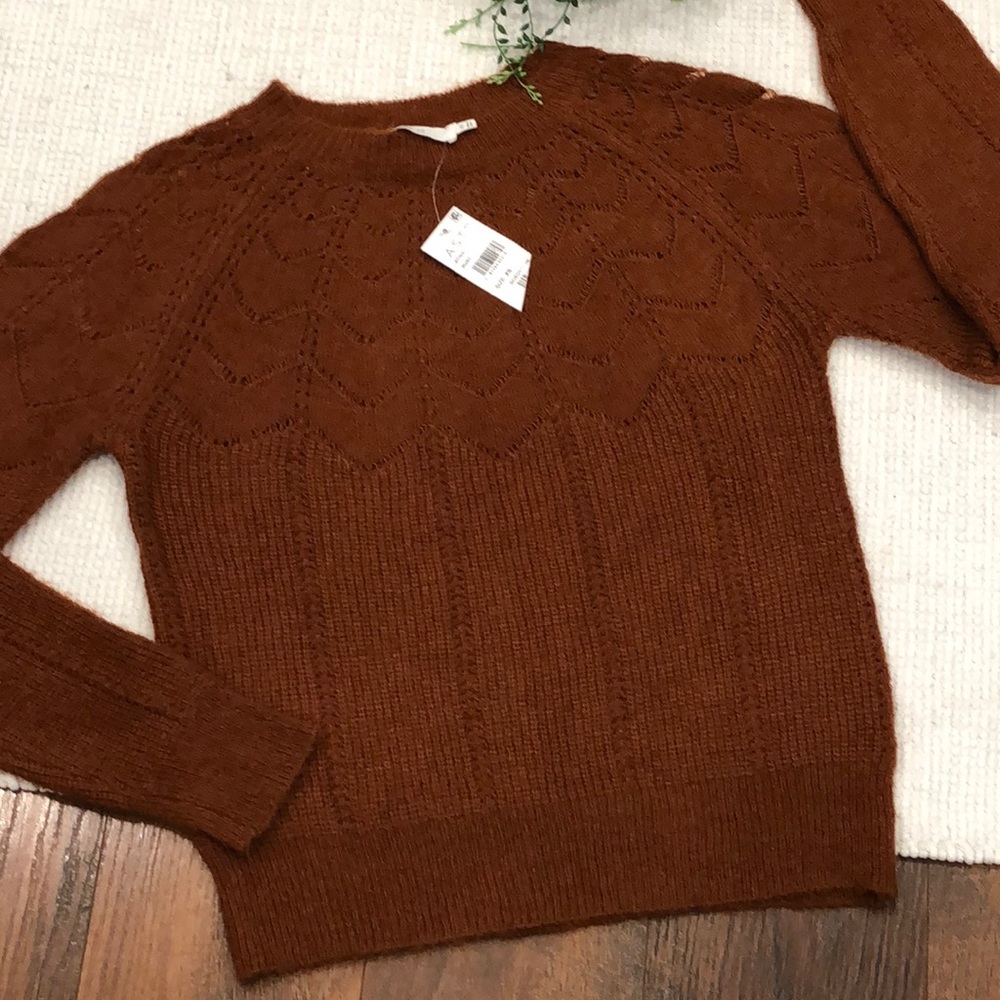 ASTR sweater